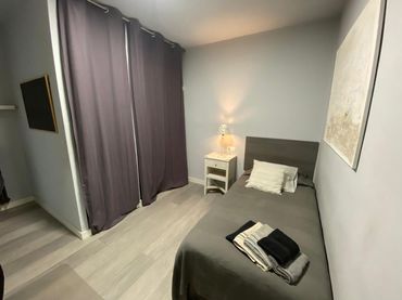 Flat with lift to rent in San Bernardo - Carmelitas - Campus