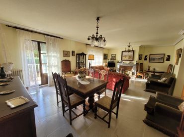 Reihenhaus mit Balkon zum Verkauf in Santa Marta de Tormes