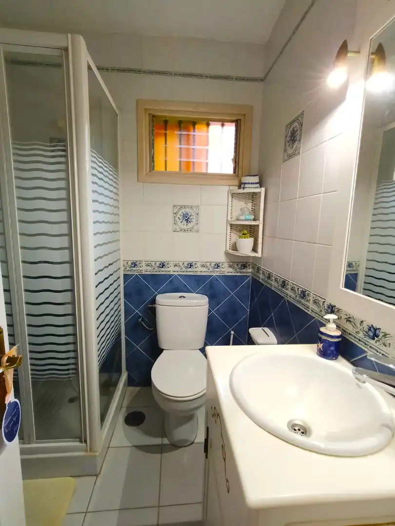 Badezimmer von Haus oder Chalet zum Verkauf in San Cristóbal de la Laguna mit Privatgarten und Abstellraum