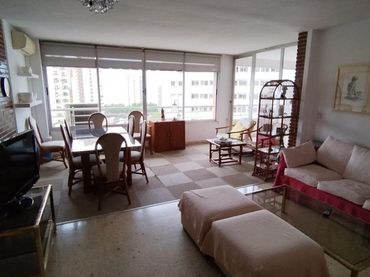Apartamento con ascensor en venta en Levante Alto