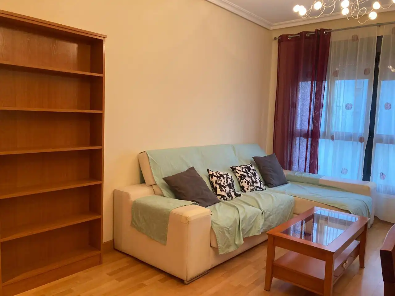 Living room of Flat for rent in Coslada  with Air Conditioner, Furnished and Community pool
