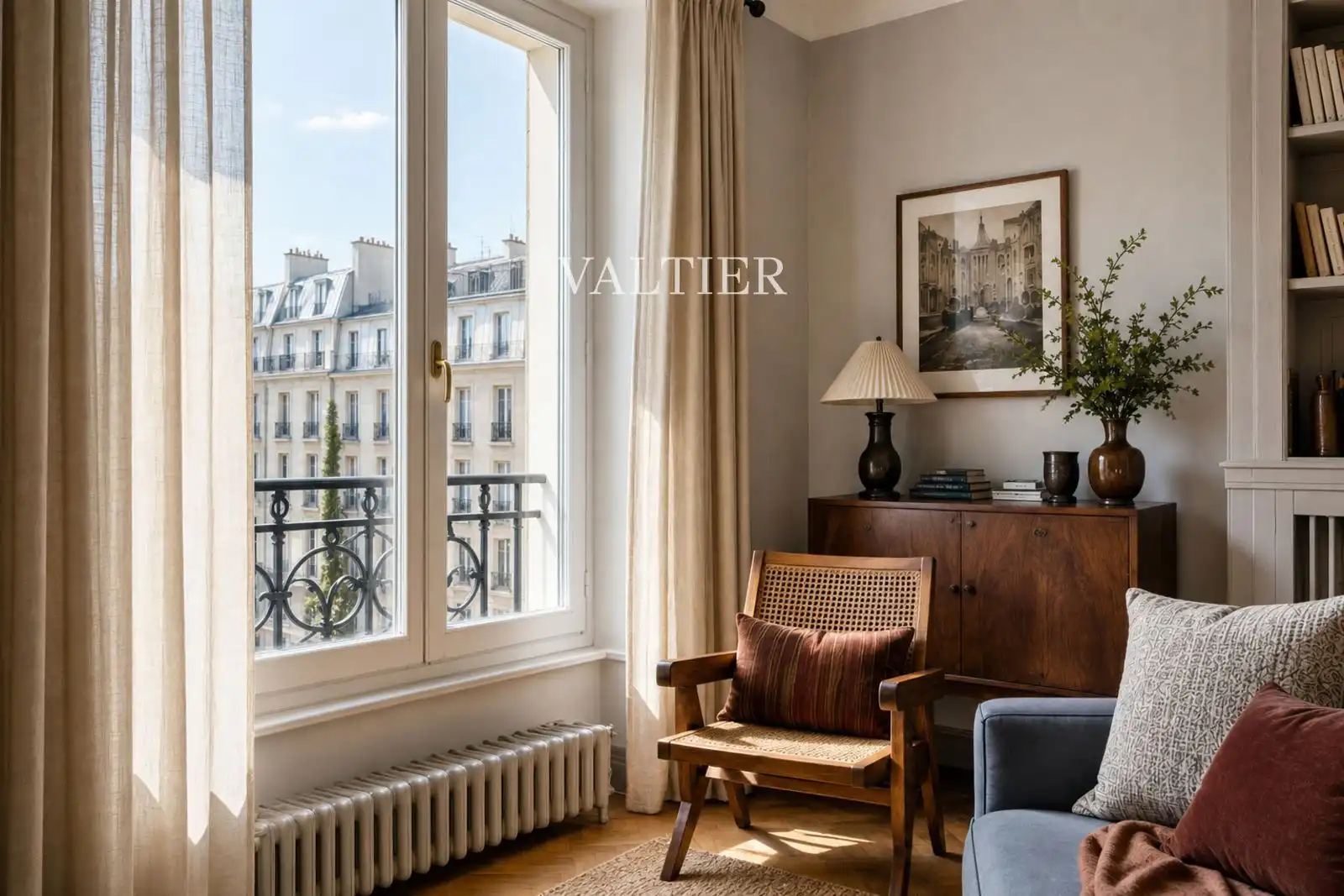 Flat for rent in Felipe IV, Jerónimos