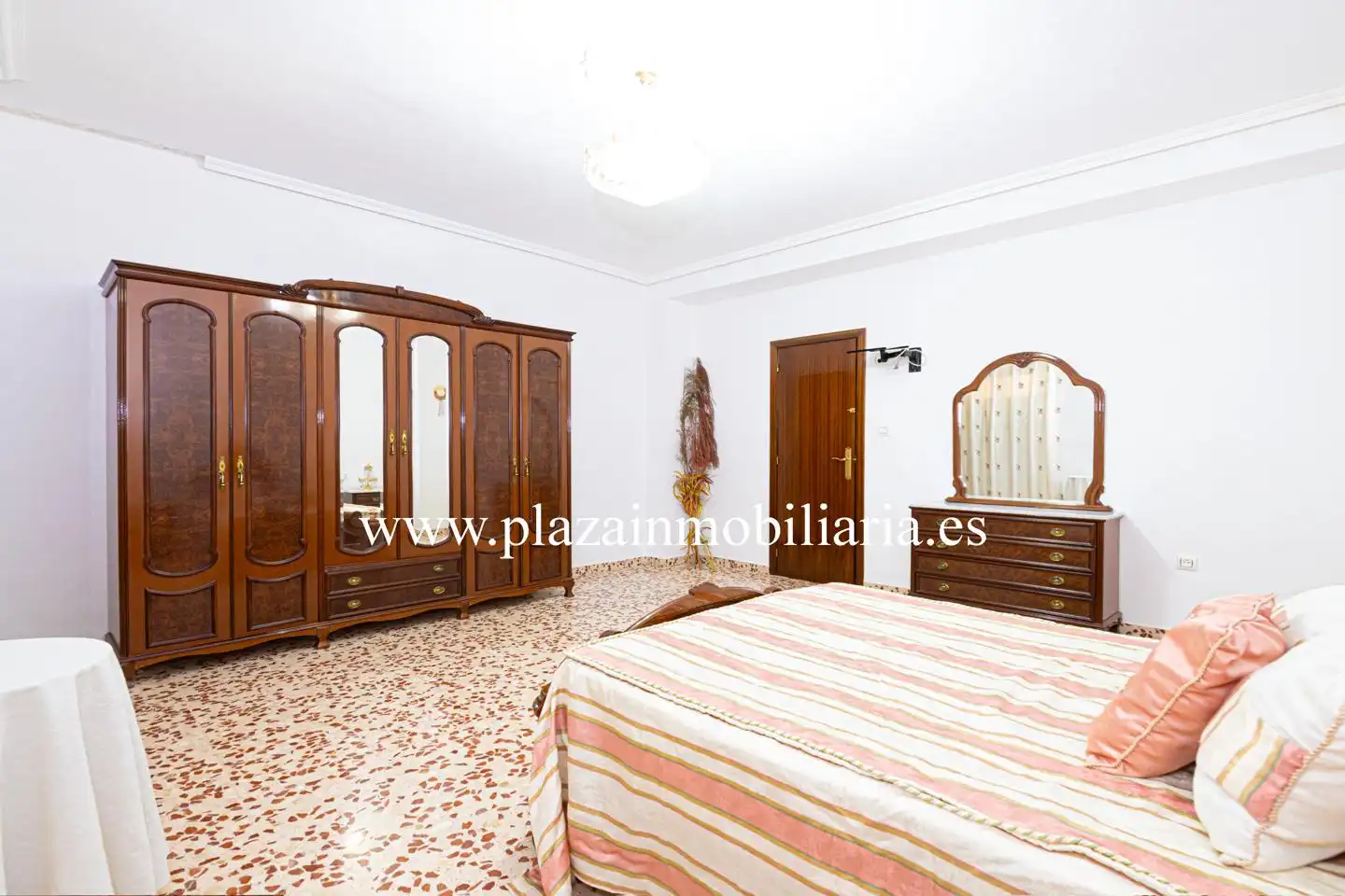 Habitación de Casa o chalet en venta en Lucena con Terraza, Trastero y Balcón