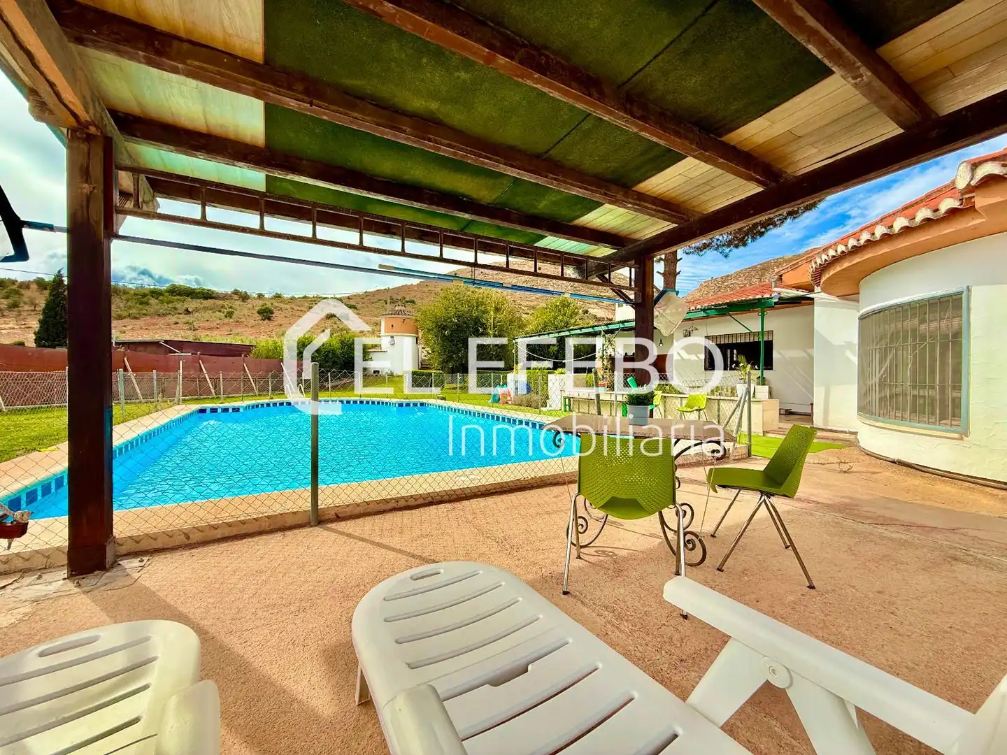 Piscina de Casa o chalet en venta en Antequera con Aire acondicionado, Calefacción y Terraza