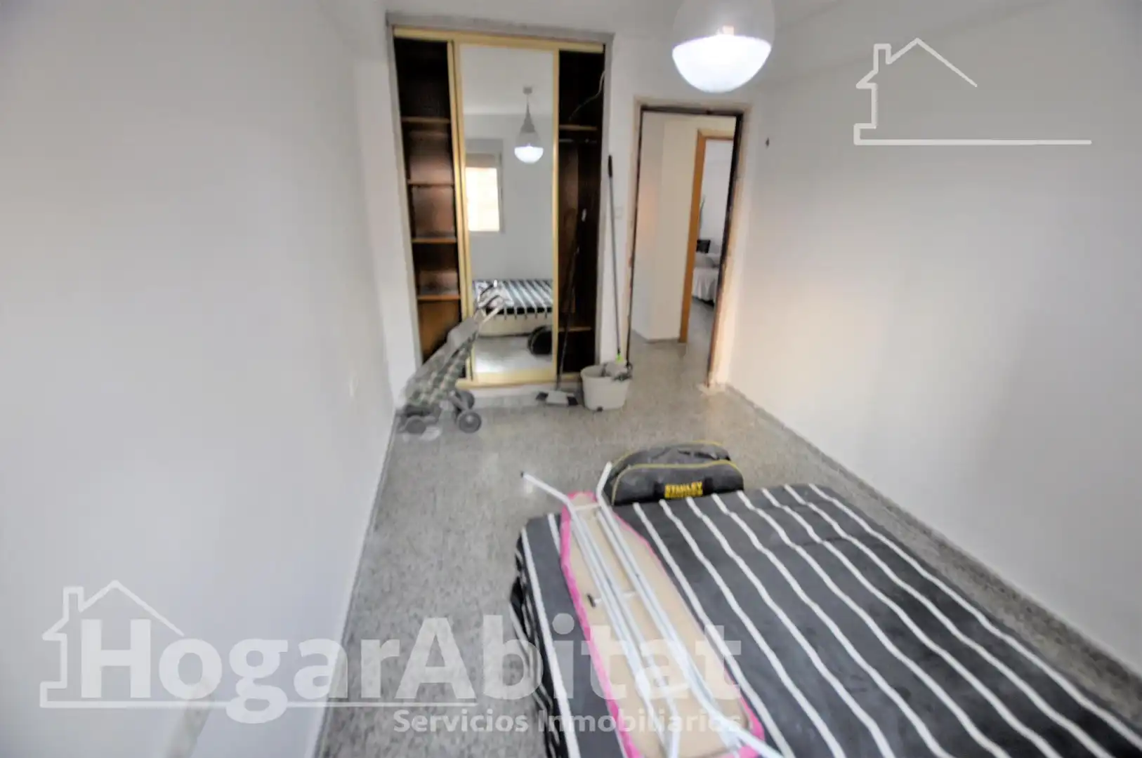 Habitación de Ático en venta en Valencia con Aire acondicionado, Calefacción y Terraza