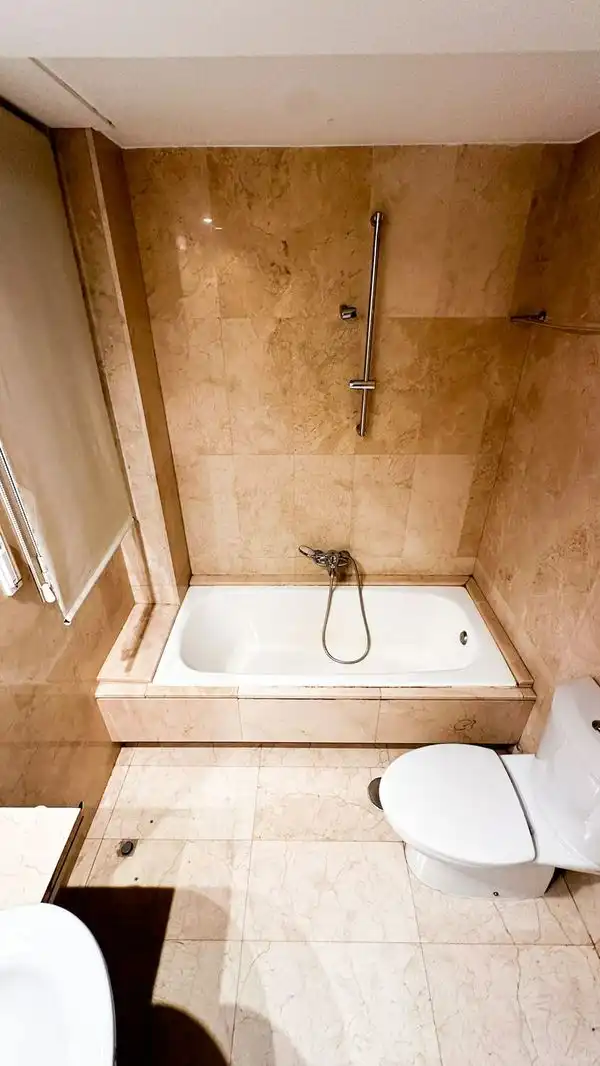 Baño de Piso de alquiler en Madrid con Aire acondicionado, Jardín privado y Trastero