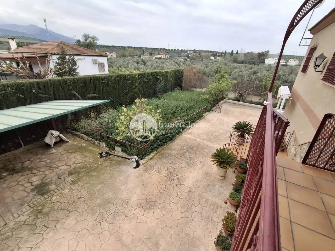 Garden of Houses for sale in Jaén  with Air Conditioner, Heating and Private garden