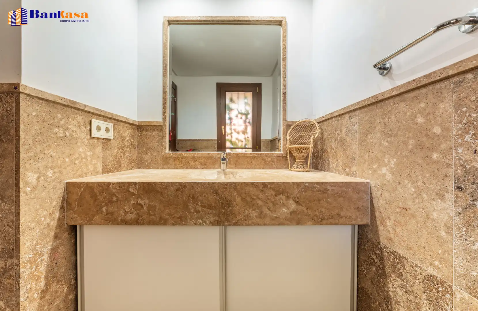 Baño de Casa adosada en venta en Marbella con Aire acondicionado, Jardín privado y Terraza