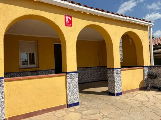 Vista exterior de Casa adosada en venta en Esparreguera con Calefacción, Terraza y Trastero
