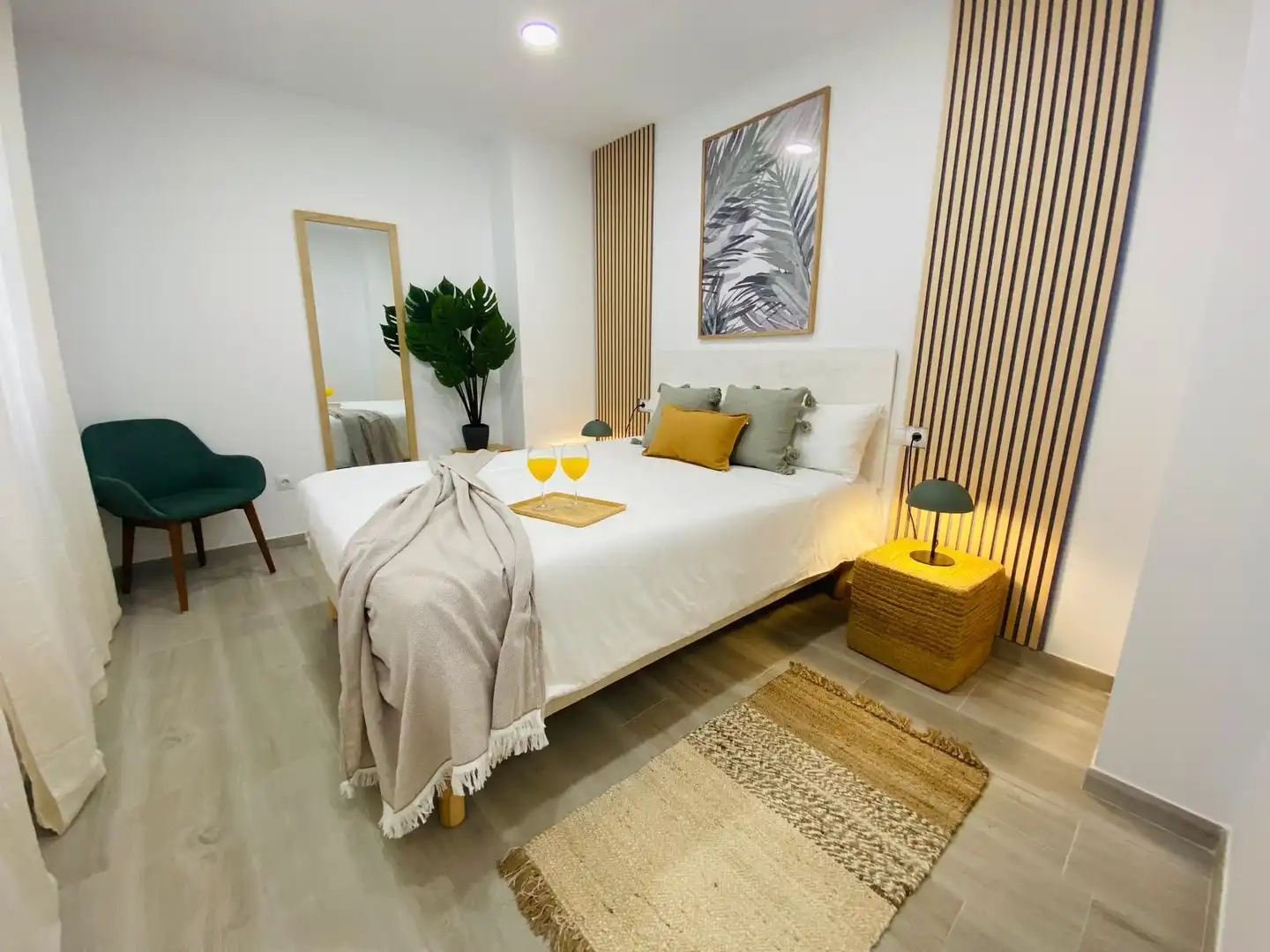 Habitación de Piso de alquiler en Málaga con Aire acondicionado, Calefacción y Amueblado