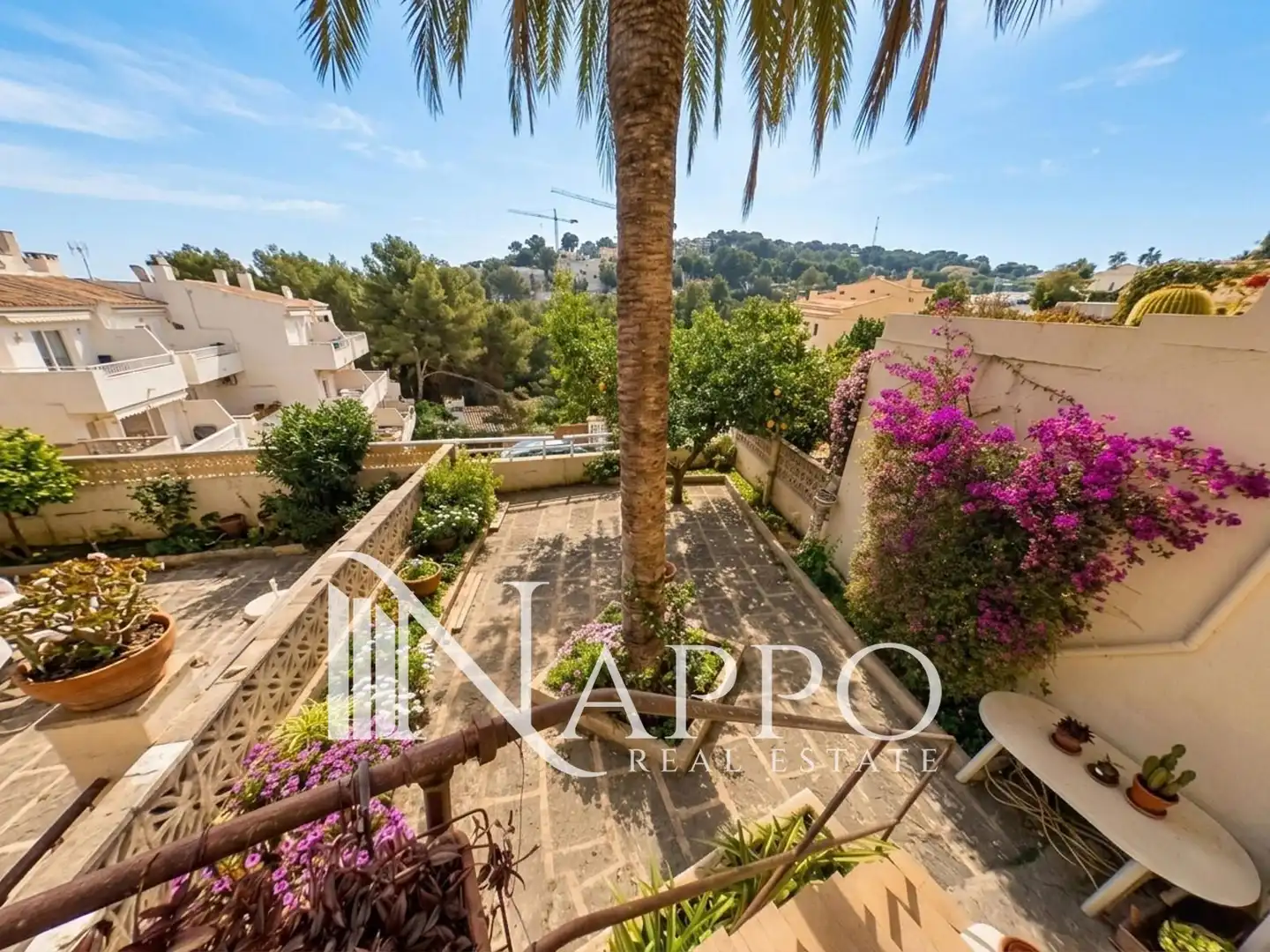 Vista exterior de Dúplex en venda en Calvià amb Aire condicionat, Calefacció i Jardí privat