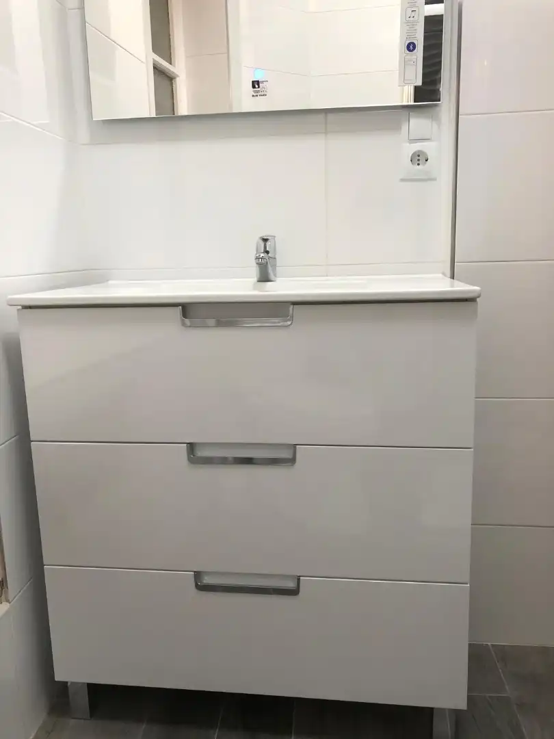 Bathroom of Flat for rent in Salamanca  with Heating, Parquet flooring and Furnished