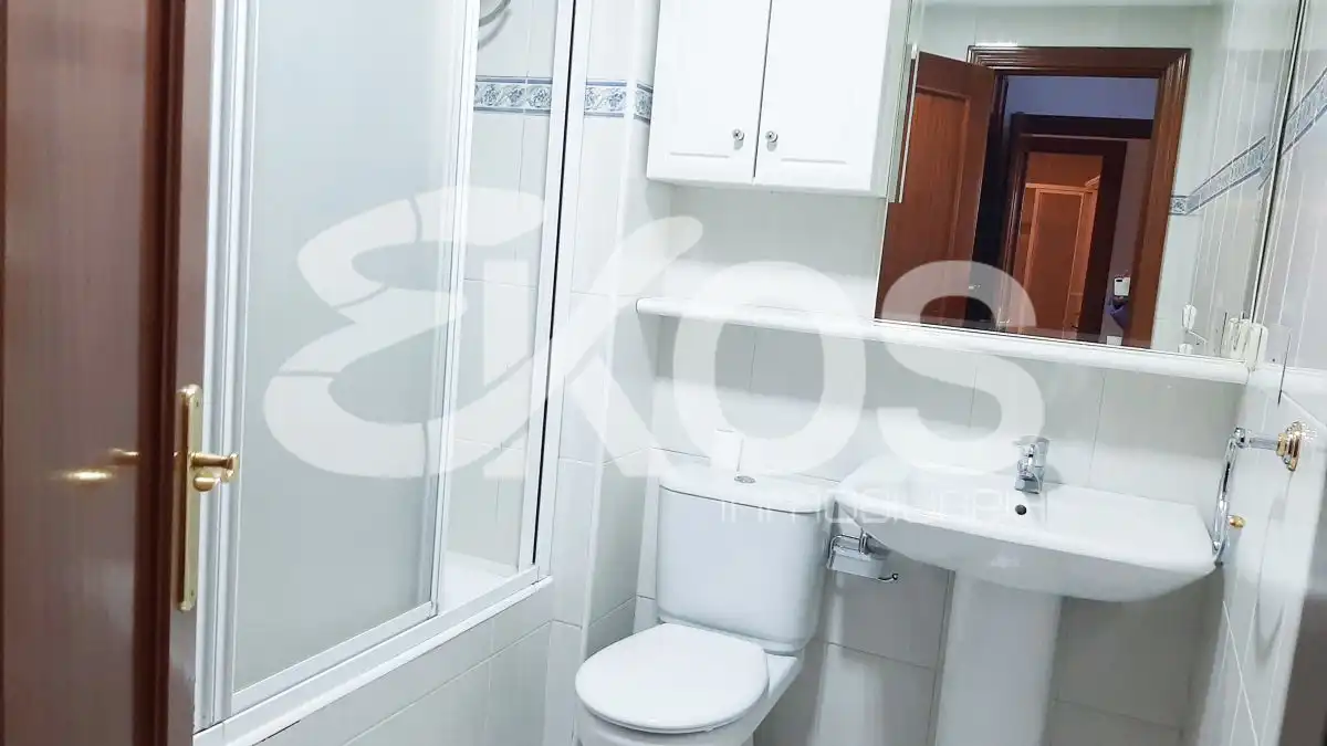 Bathroom of Duplexes for rent in Arrasate / Mondragón  with Heating, Storage room and Furnished