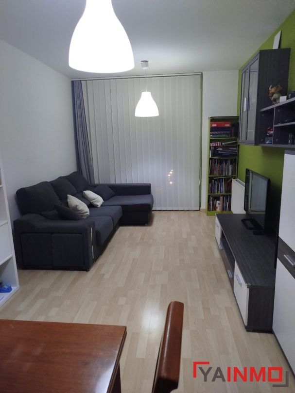 Sala d'estar de Pis en venda en Vitoria - Gasteiz amb Calefacció, Parquet i Traster