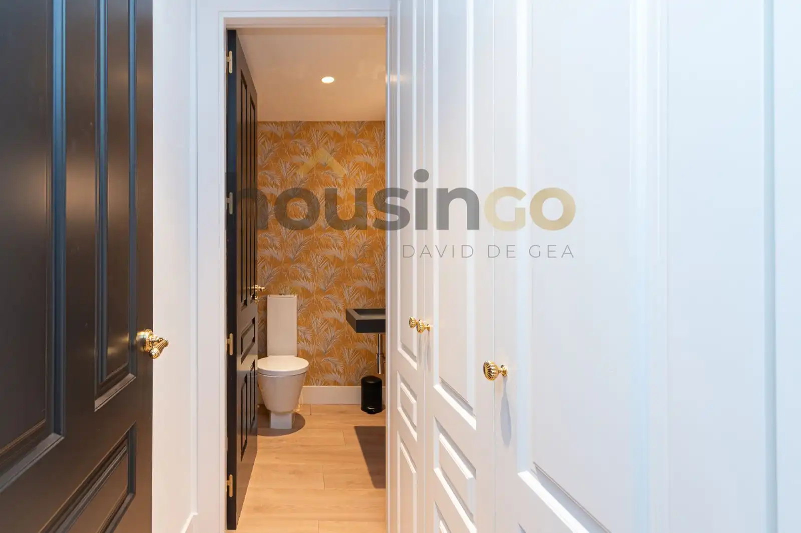 Baño de Piso de alquiler en Madrid con Aire acondicionado y Calefacción