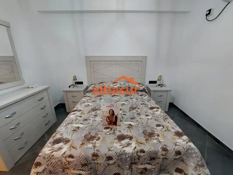Habitación de Piso de alquiler en Córdoba con Aire acondicionado, Terraza y Amueblado
