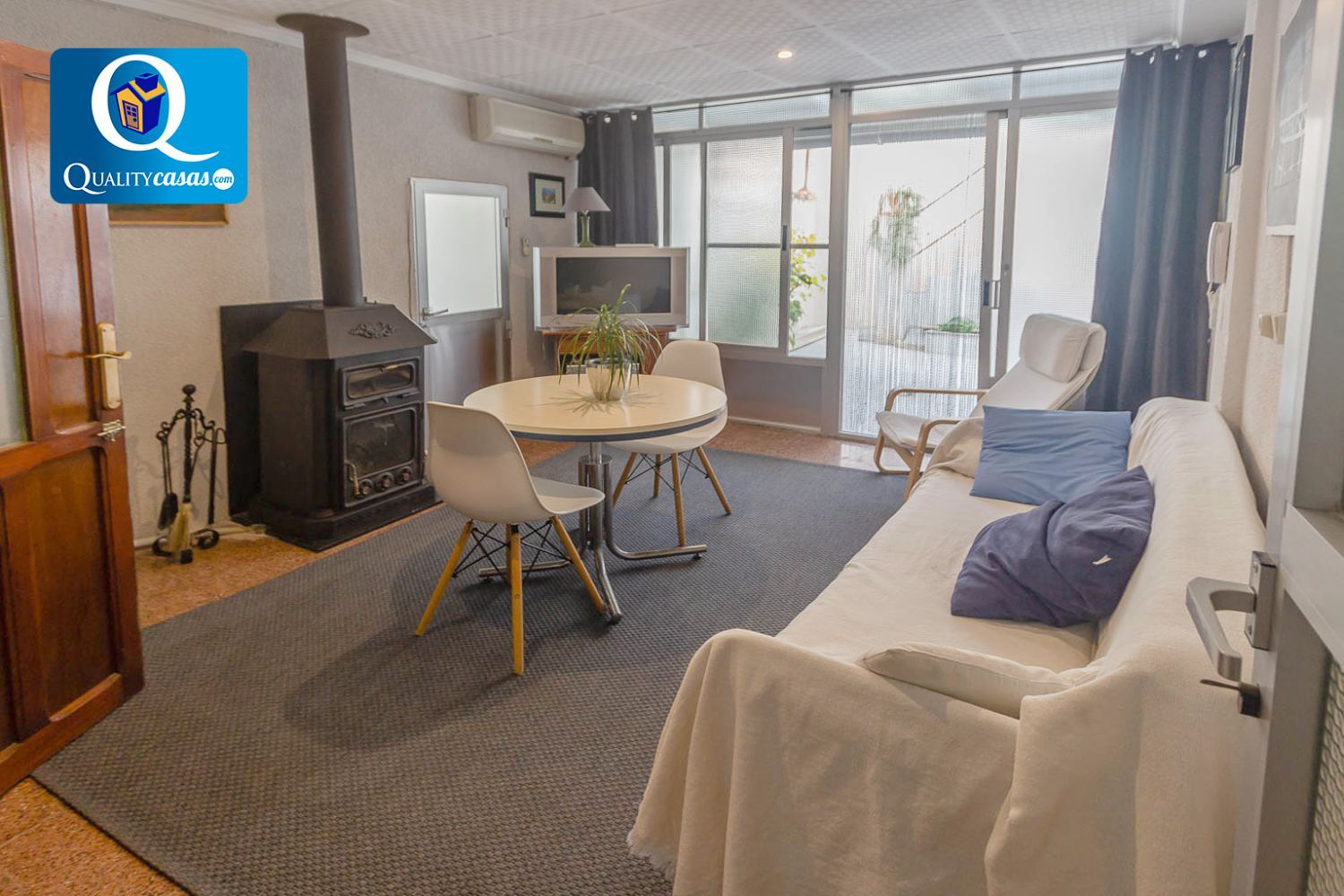 Living room of Duplex for sale in Monóvar  / Monòver  with Air Conditioner and Terrace