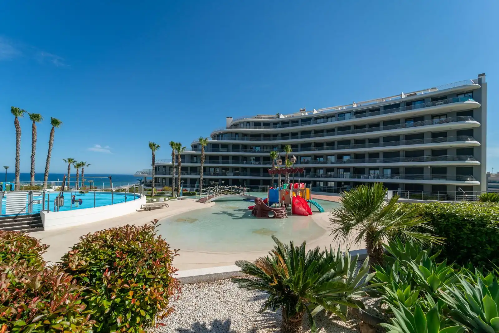 Piscina de Planta baixa en venda en Elche / Elx amb Aire condicionat, Calefacció i Jardí privat