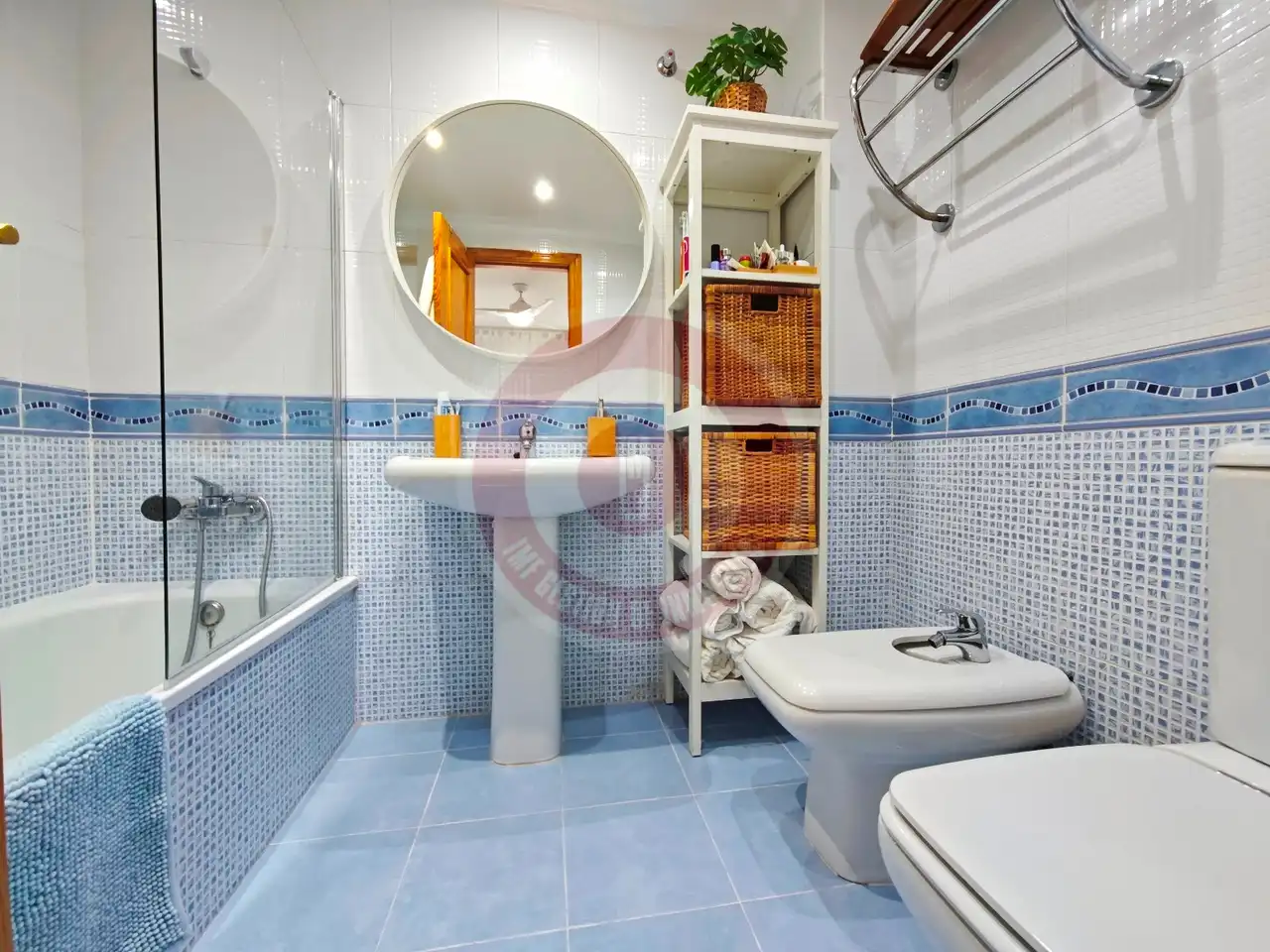 Baño de Piso en venta en Vélez-Málaga con Aire acondicionado y Terraza