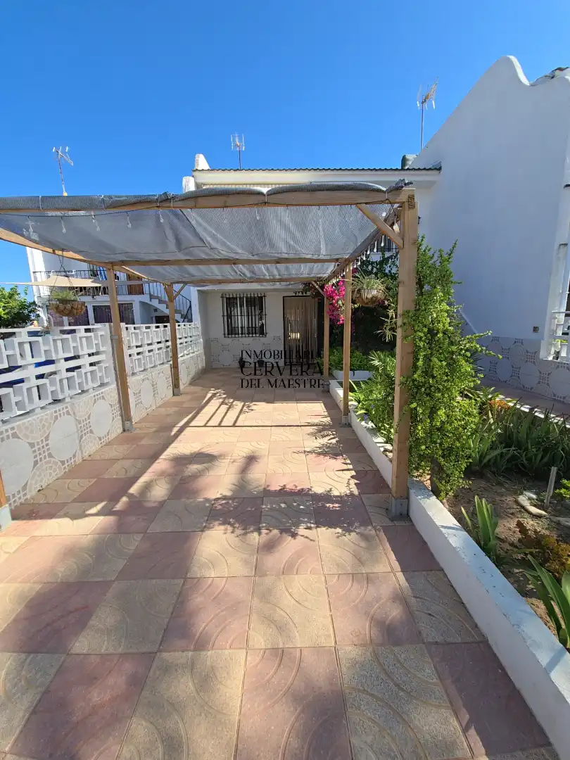 Vista exterior de Casa adosada en venta en Peñíscola / Peníscola