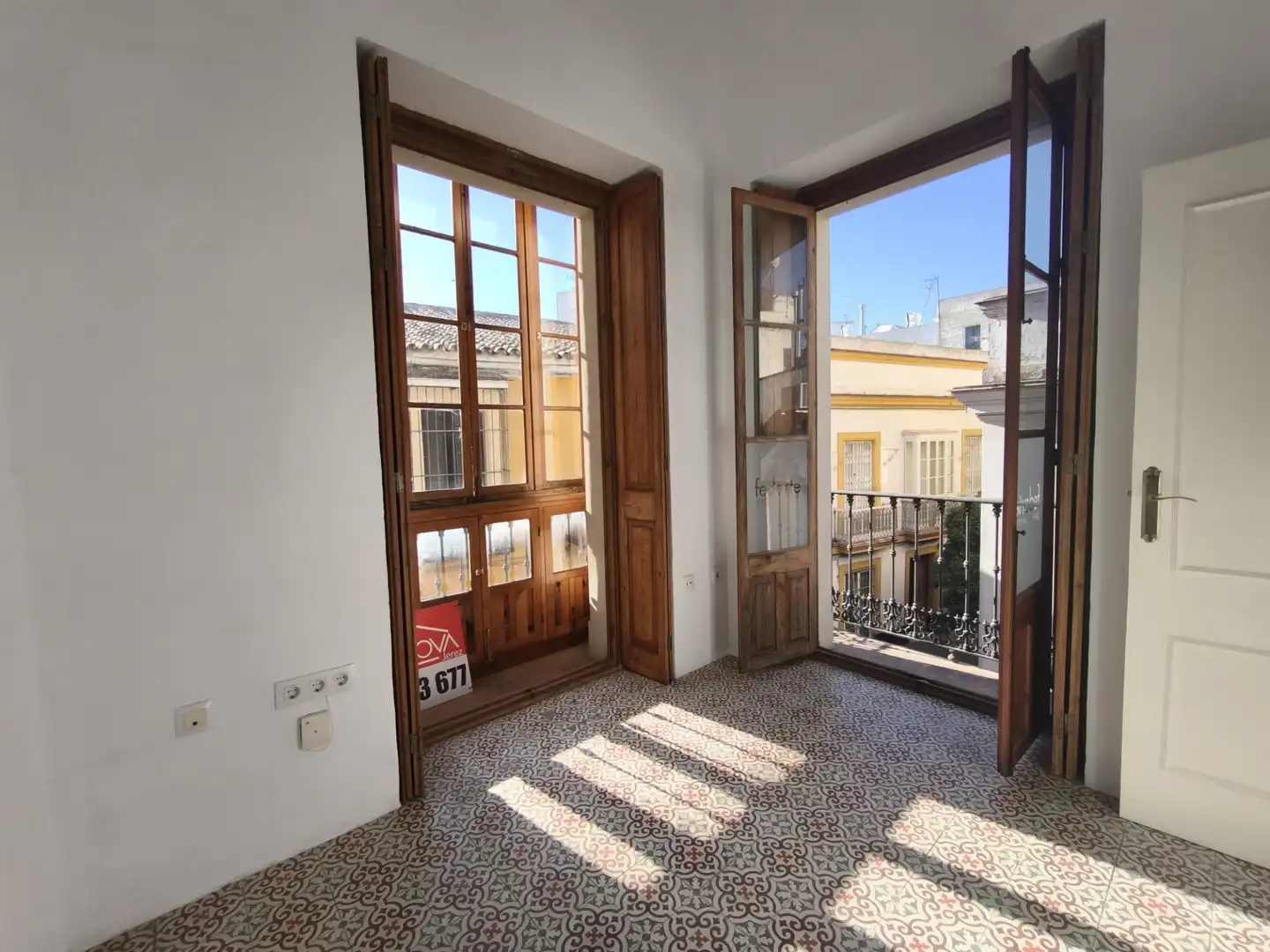 Casa con balcón en venta en Calle San Pablo