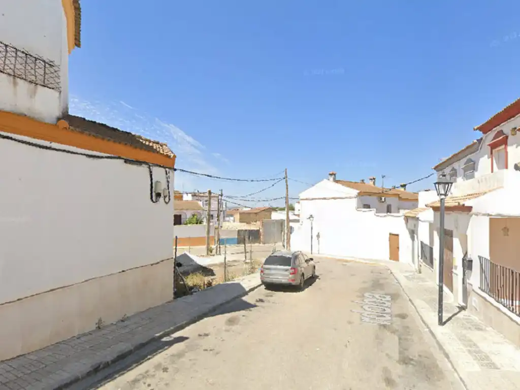 Vista exterior de Casa adosada en venda en Aguadulce (Sevilla) amb Traster
