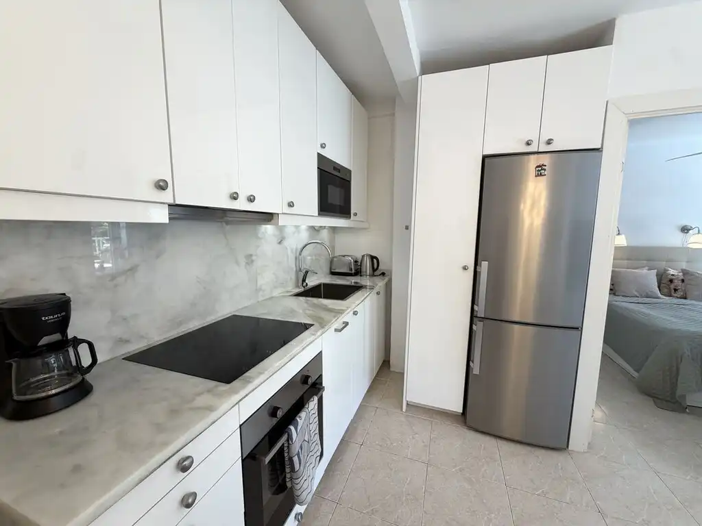 Cuina de Apartament en venda en Marbella amb Aire condicionat, Terrassa i Moblat