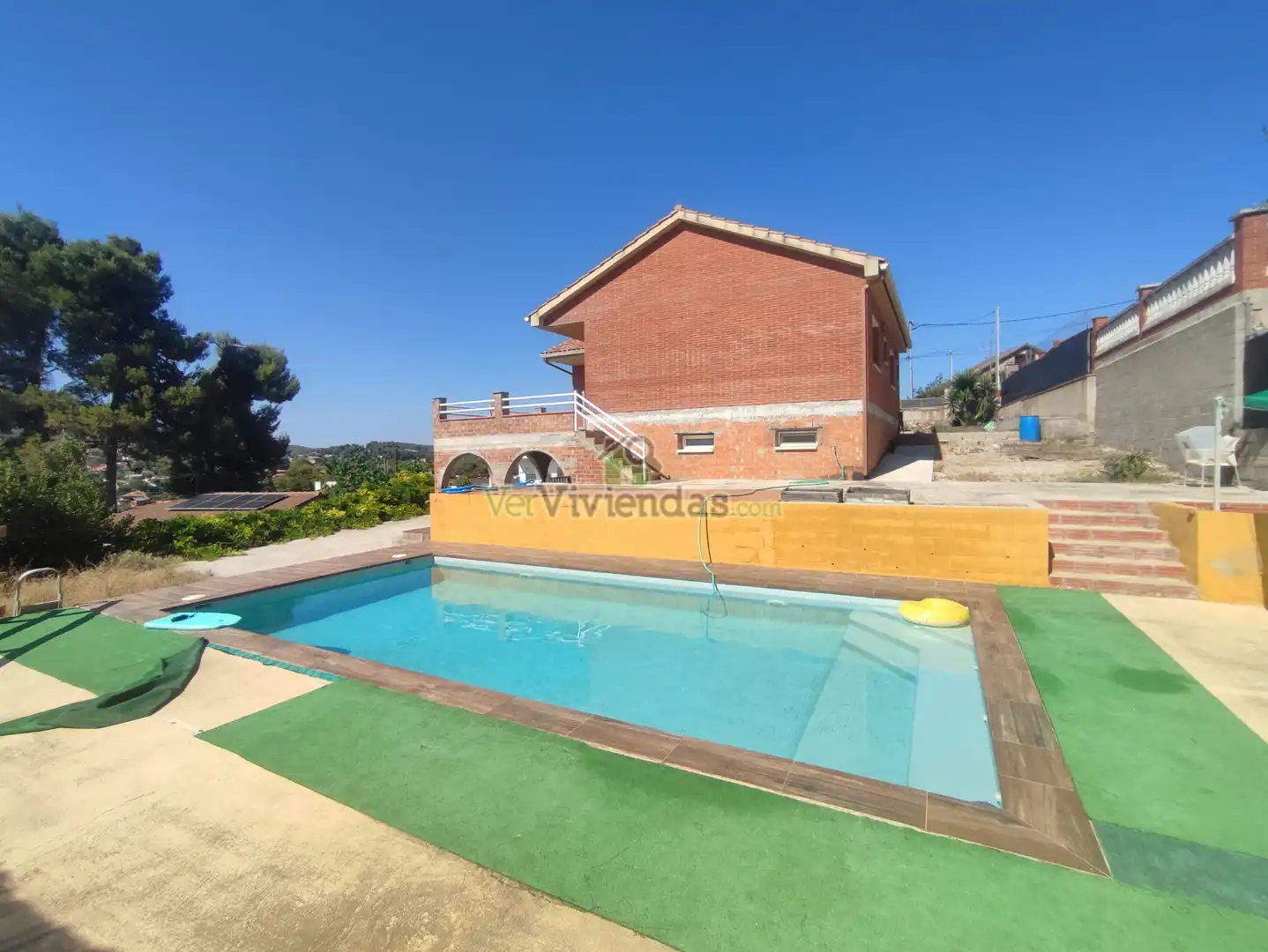 Piscina de Casa o xalet en venda en Vallirana amb Calefacció, Jardí privat i Terrassa