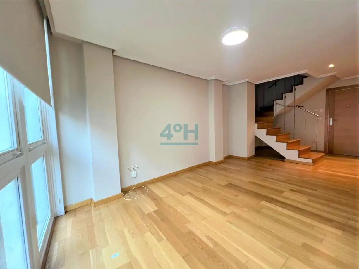 Duplex with lift to rent in Casco Viejo, imagen 2