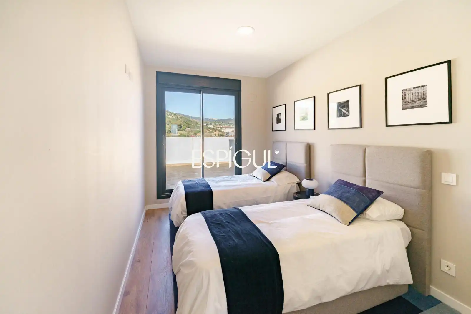 Bedroom of Attic for sale in Montgat  with Air Conditioner, Heating and Parquet flooring