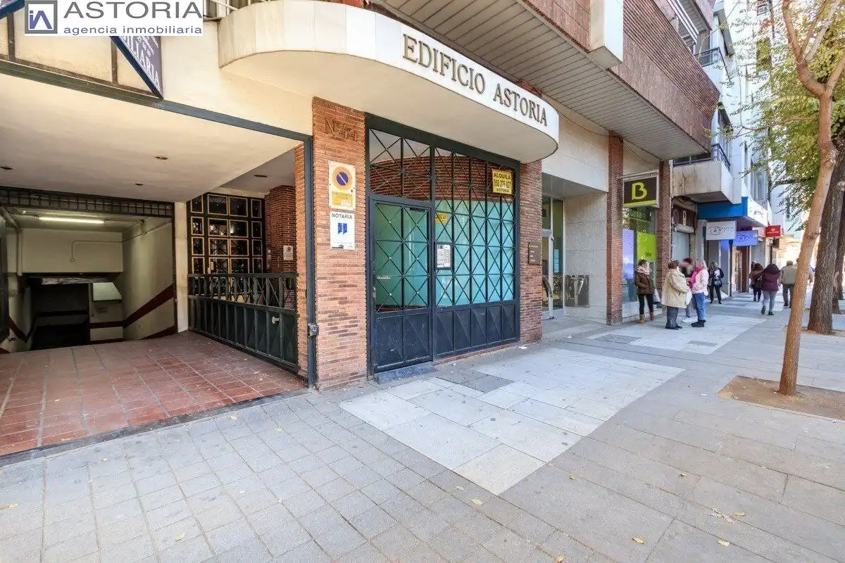 Einzelparkplatz zur Miete in Avenida Constitución 44