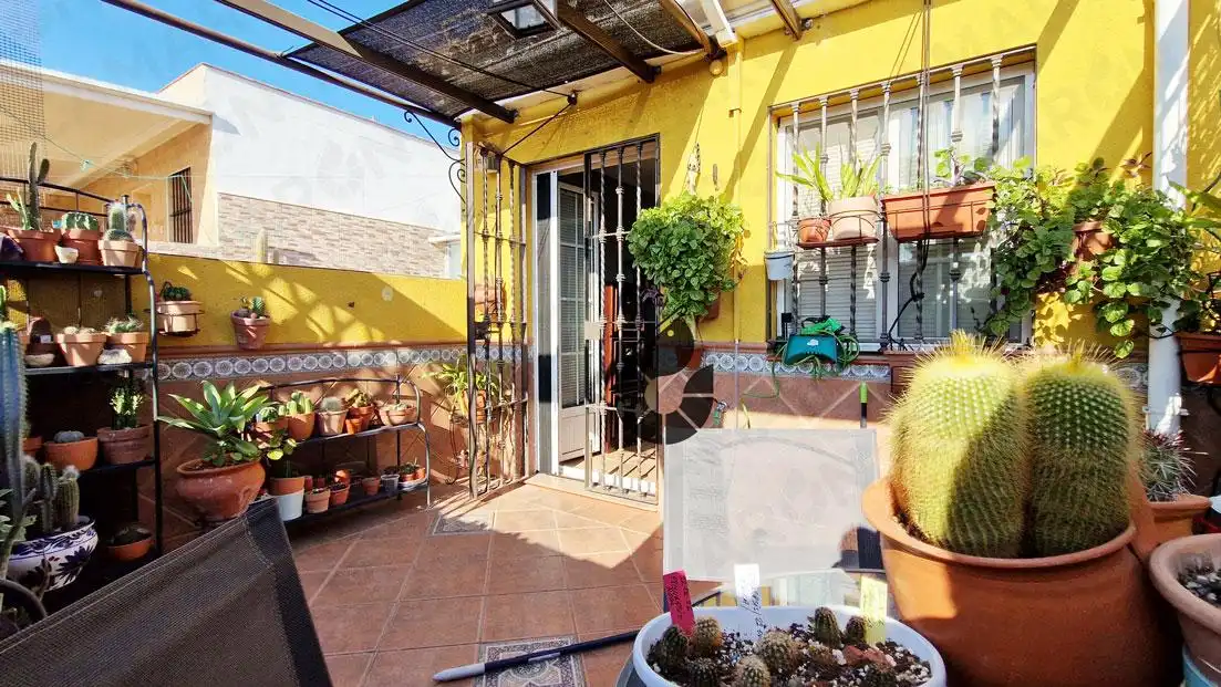 Terrassa de Casa adosada en venda en Coria del Río amb Aire condicionat, Terrassa i Balcó