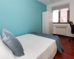 Dormitori de Apartament per a compartir en Alcalá de Henares amb Aire condicionat