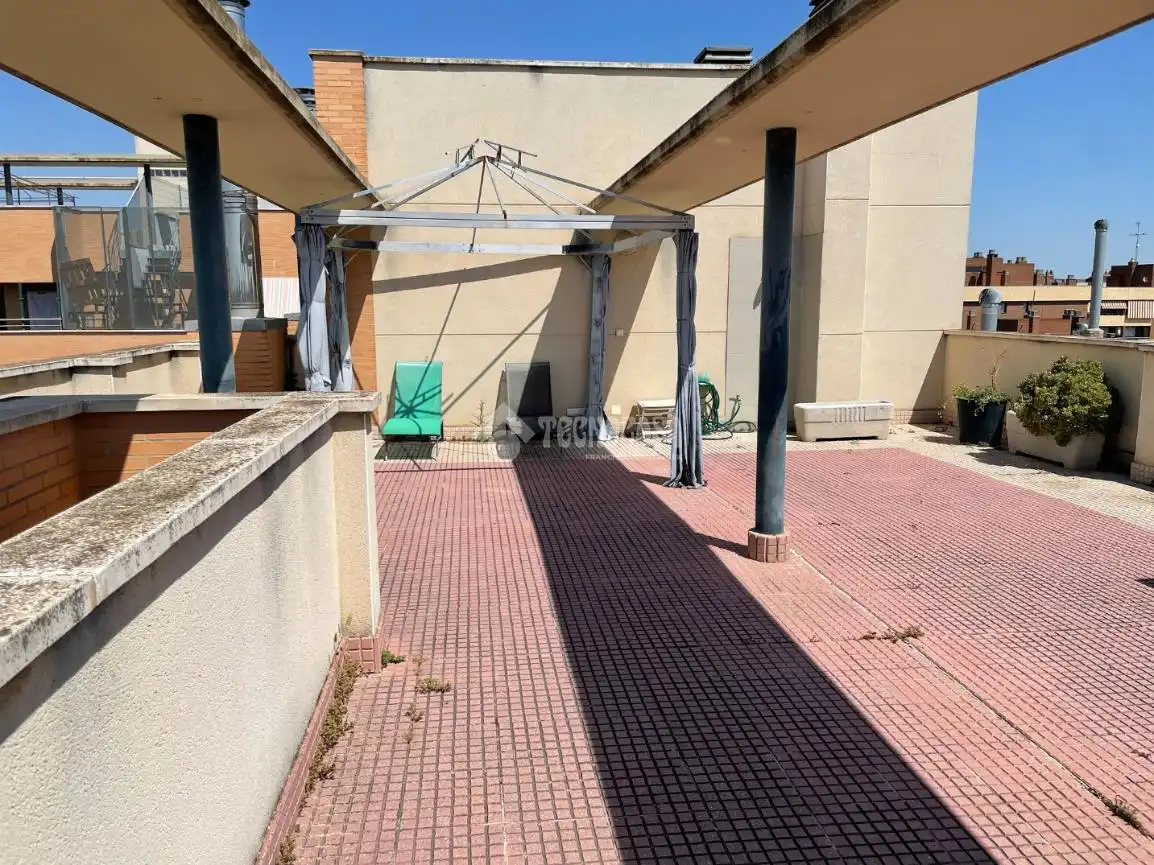 Aparcament de Pis de lloguer en Zaragoza amb Calefacció