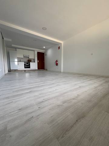 Local comercial en Alquiler en Calle Isla de la Toja, 14 en Parque de la Coruña - Las Suertes