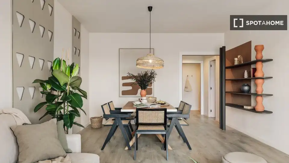 Dining room of Flat for rent in Barcelona  with Air Conditioner, Heating and Furnished