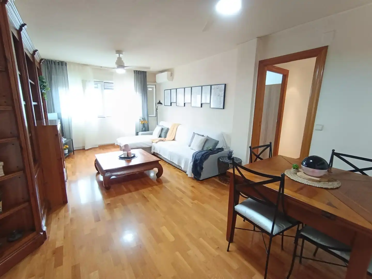 Sala de estar de Piso en venta en Murcia con Aire acondicionado, Parquet y Amueblado