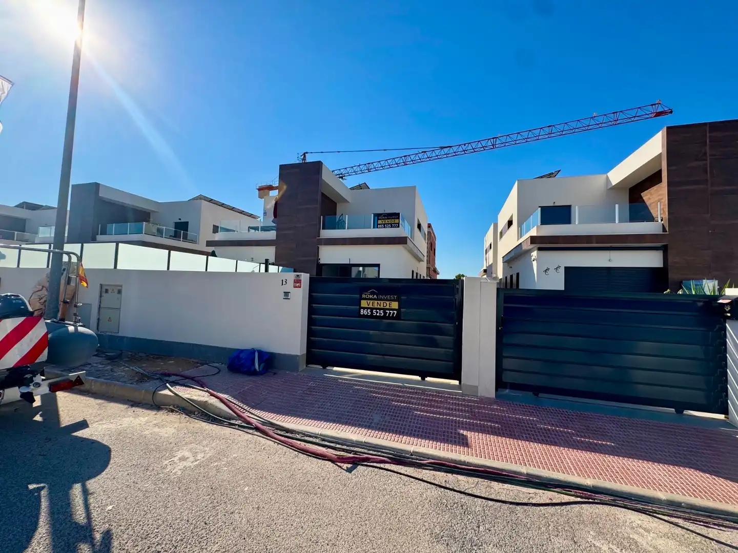 Casa aparellada amb piscina en venda a Calle Manuel de Falla 13, imagen 14