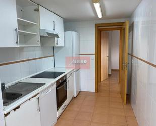 Cuina de Pis en venda en Ourense Capital  amb Calefacció