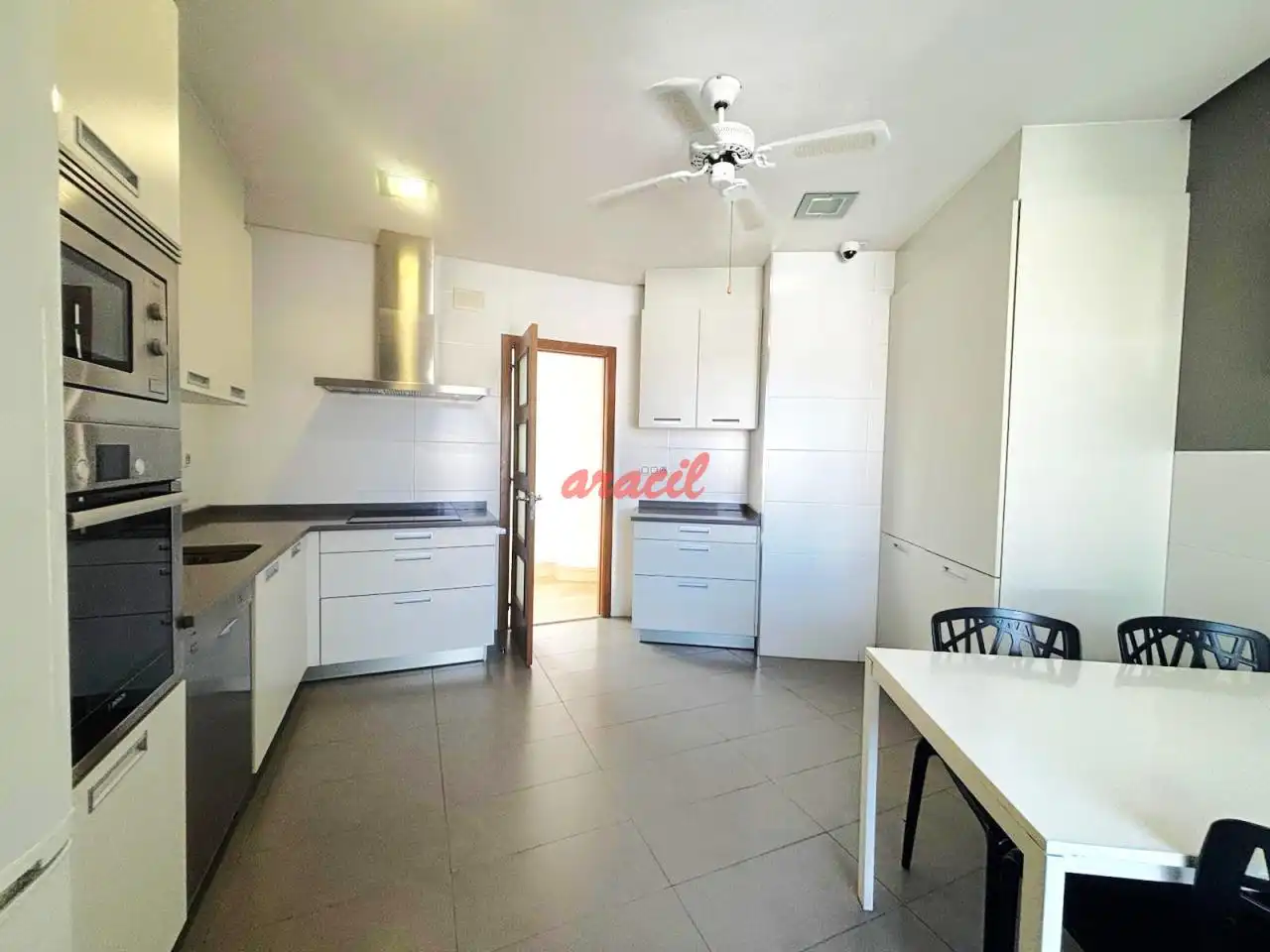 Cocina de Piso en venta en Ourense Capital  con Calefacción, Terraza y Balcón