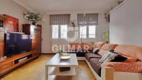 Living room of Flat for sale in  Madrid Capital  with Air Conditioner, Heating and Private garden