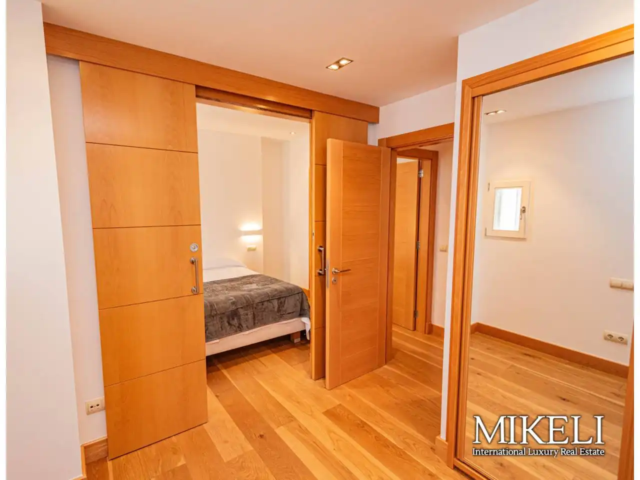 Wohnung zur Miete in Santander mit Klimaanlage, Heizung und Balkon