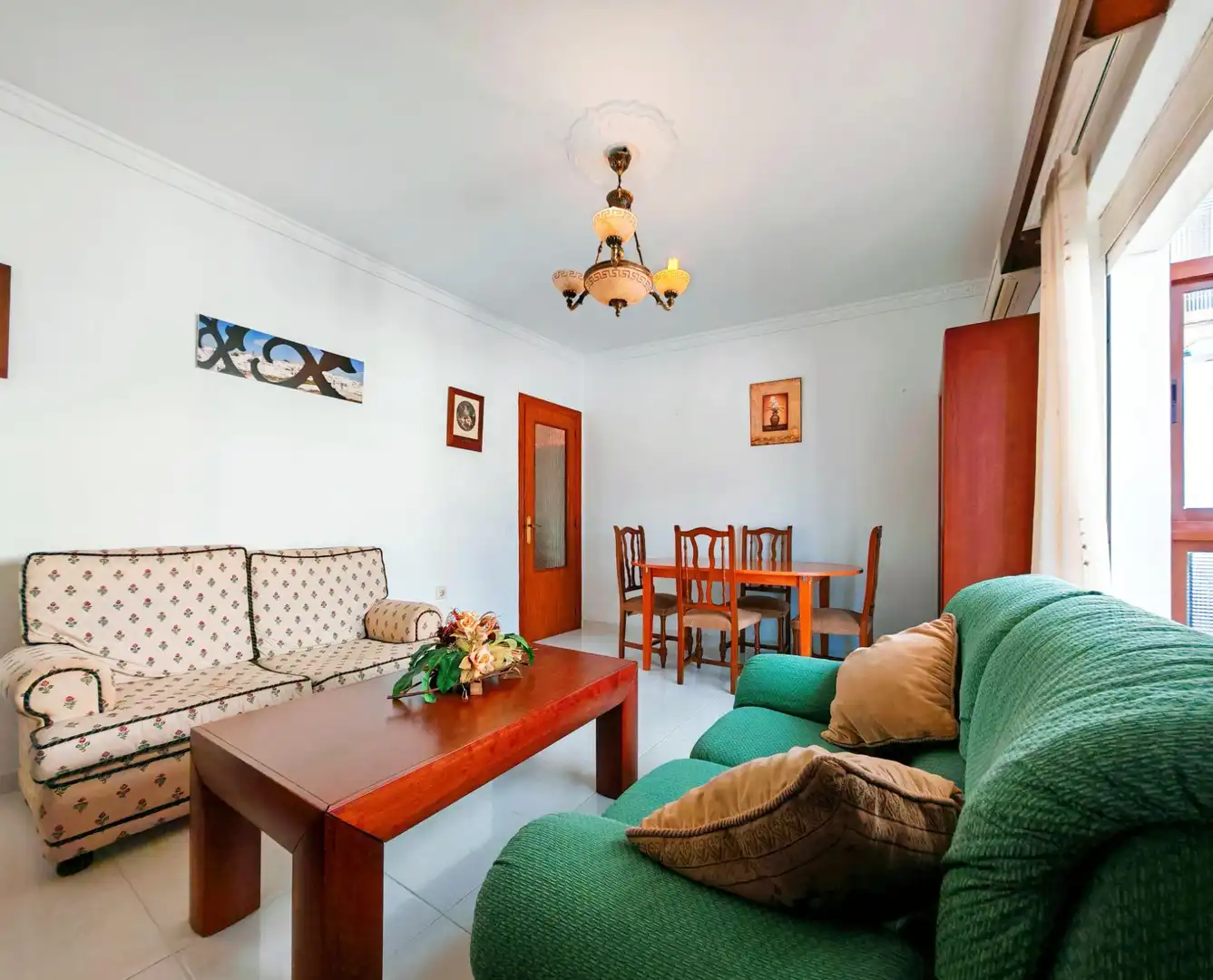 Sala de estar de Casa o chalet en venta en Vejer de la Frontera con Aire acondicionado, Terraza y Amueblado