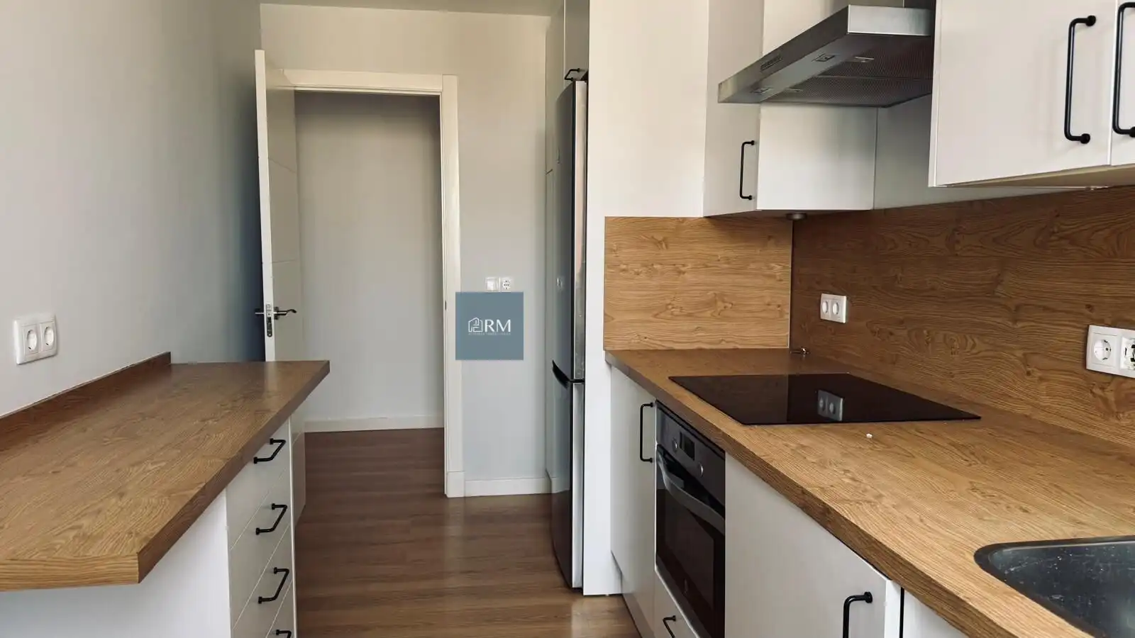 Küche von Wohnung zur Miete in Sanlúcar de Barrameda mit Klimaanlage, Parkett und Balkon