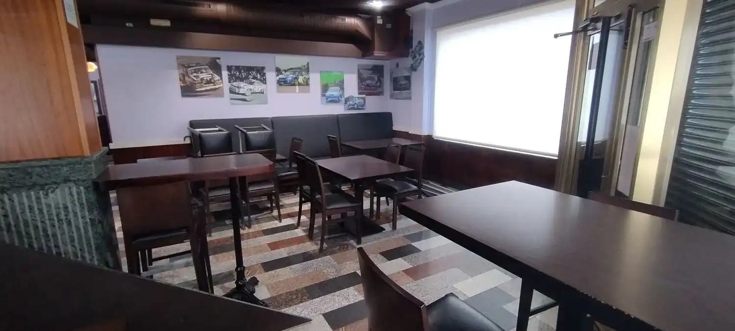 Local comercial en venta en Calle Torrente Ballester, imagen 2
