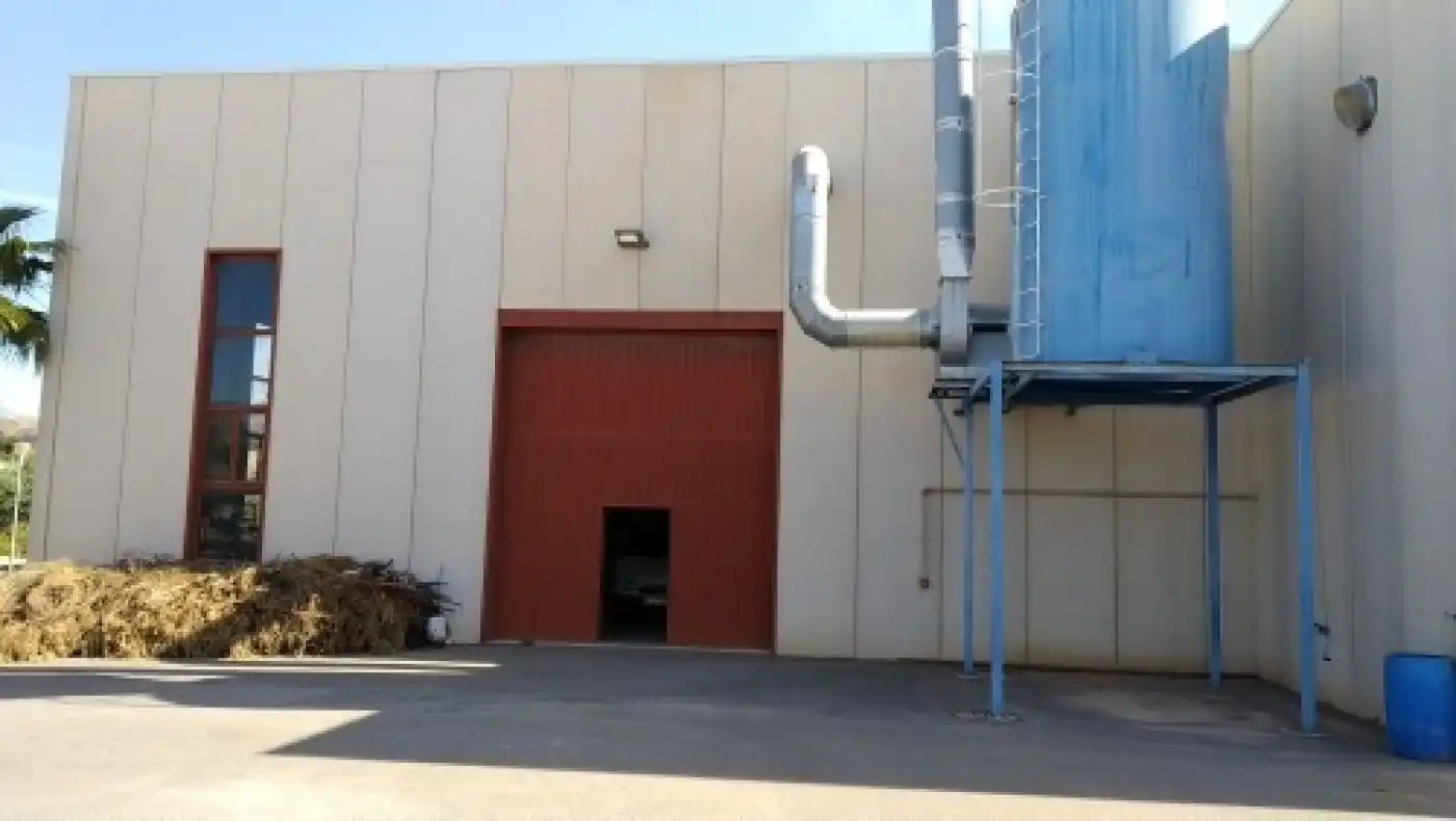 Nau industrial en venda a Berja