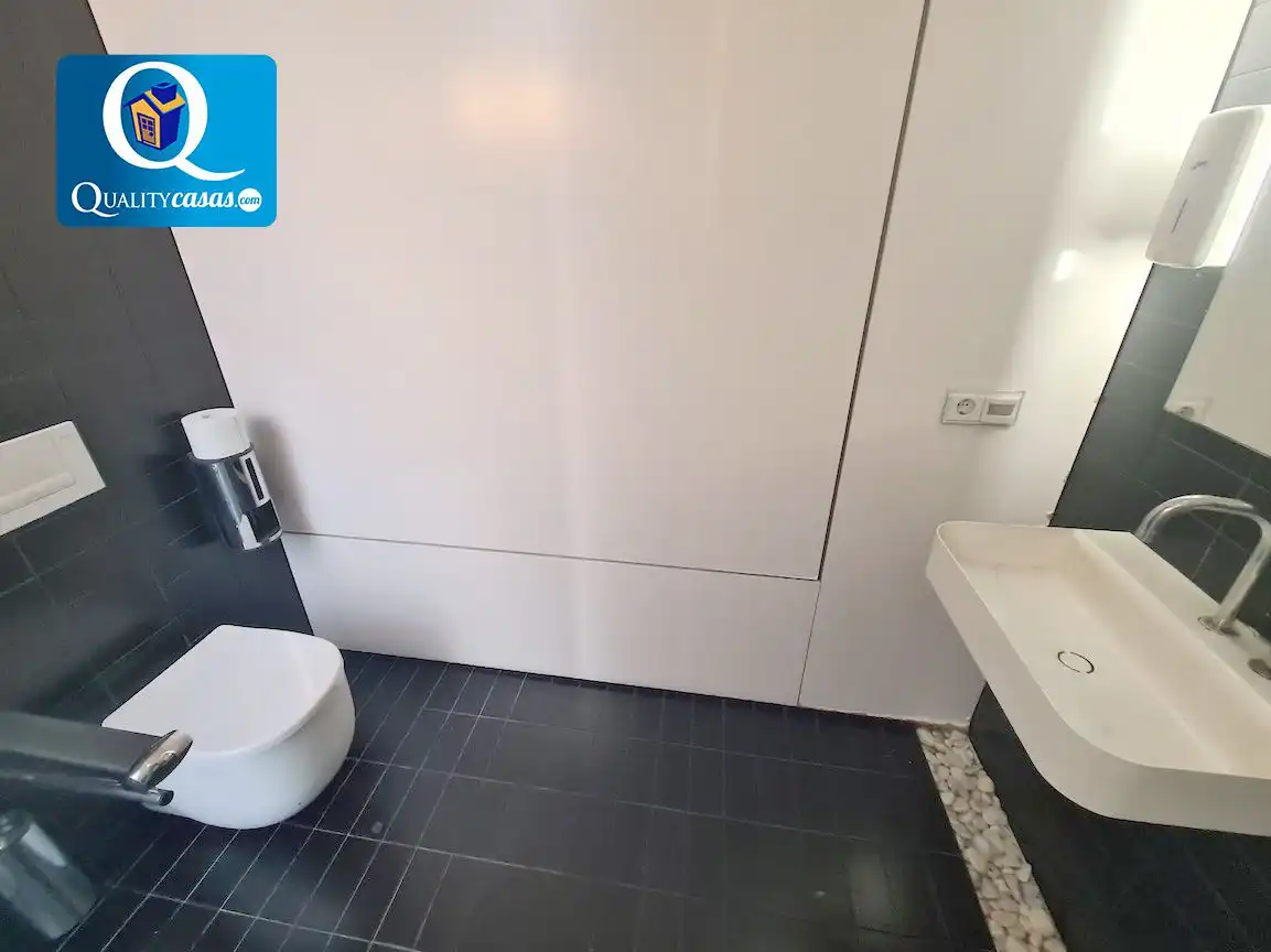 Badezimmer von Gebäude zum Verkauf in San Vicente del Raspeig / Sant Vicent del Raspeig