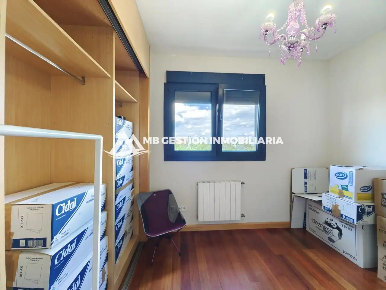 Bedroom of Attic for sale in Fuenlabrada  with Air Conditioner, Heating and Private garden