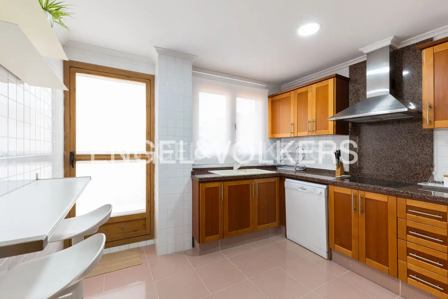 Cocina de Dúplex de alquiler en Alzira con Aire acondicionado, Calefacción y Terraza