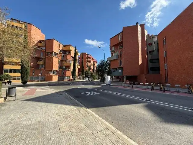 Vista exterior de Pis en venda en Reus